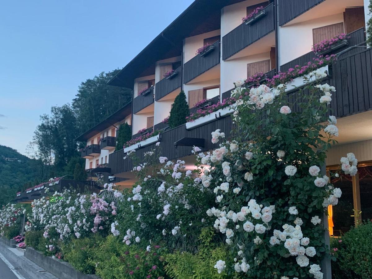 Comano Cattoni Holiday Ponte delle Arche Exterior photo
